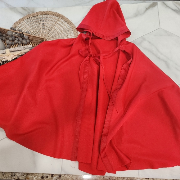Girls- costume- custome madeLittle red riding hood cape- one size - Picture 2 of 7